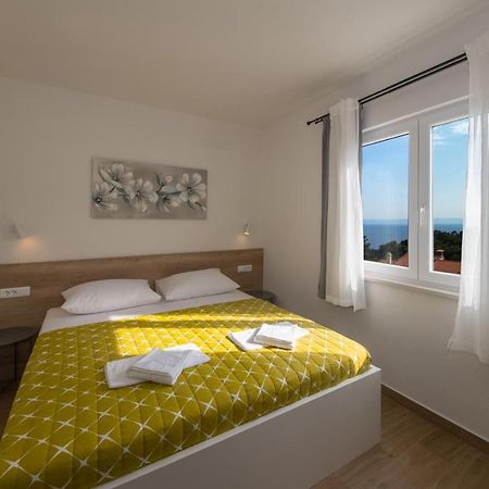 Apartment Mare Крвавица Екстериор снимка